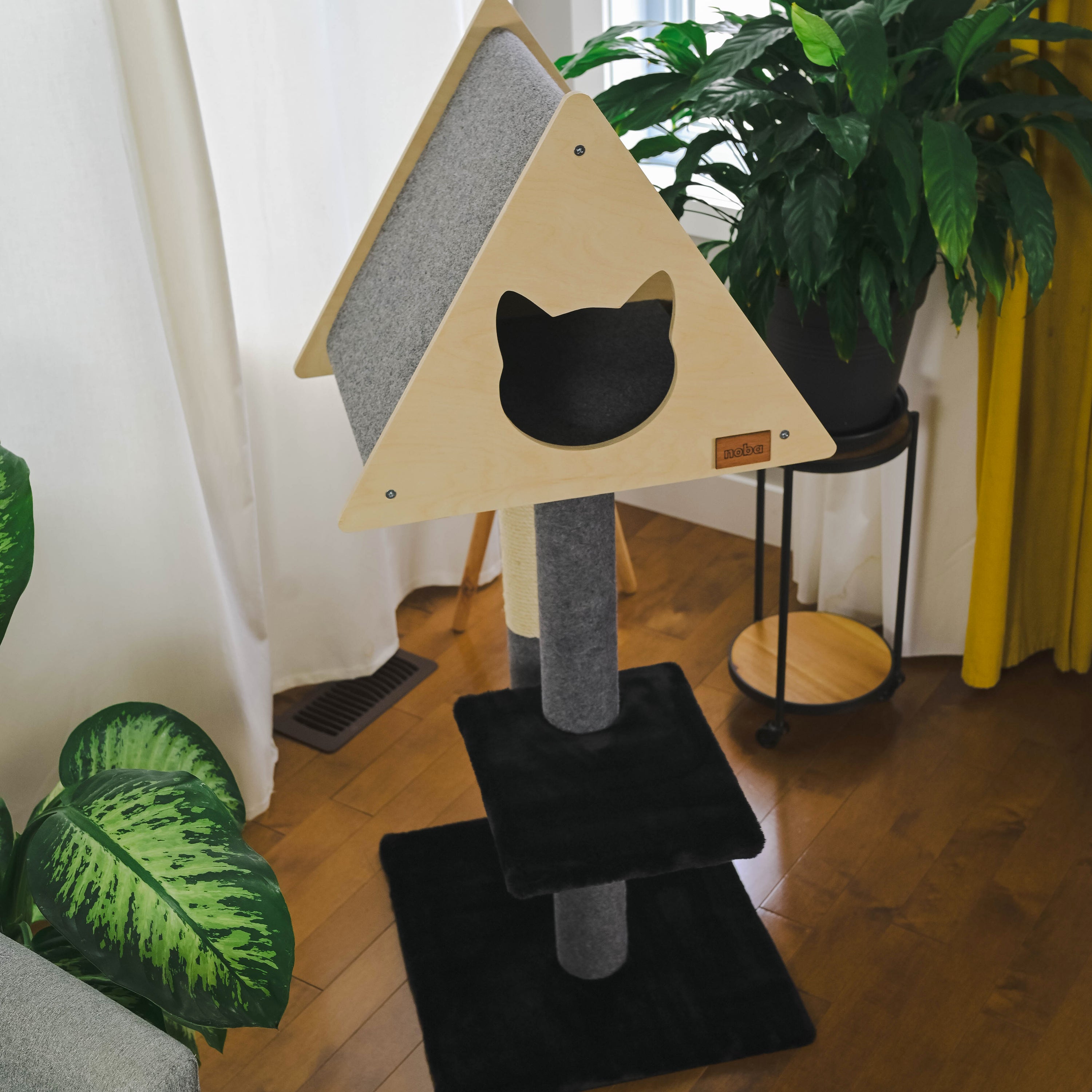 Arbre à chat de luxe Tipi avec corde en fique de haute qualité